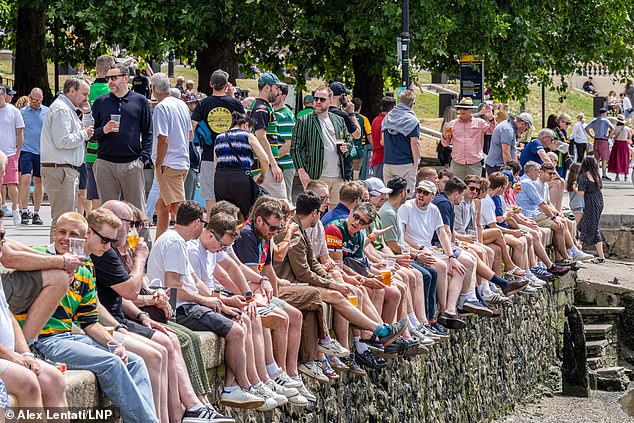 Temperatures to hit record-breaking 38C as ‘heat dome’ heads for Britain: Met Office issues four-day amber warning