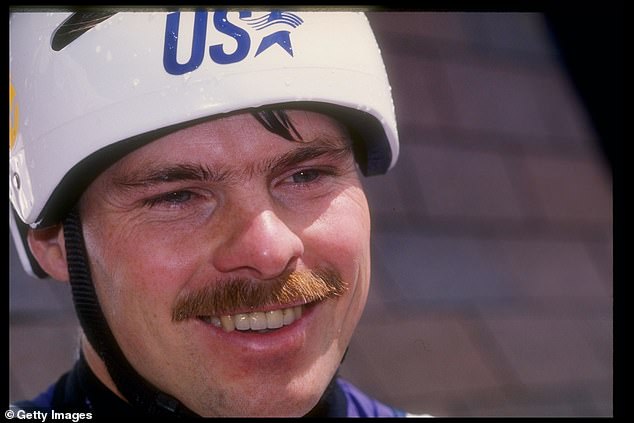 Former Olympian is arrested for allegedly vandalizing Reflecting Pool… but he claims he merely touched it