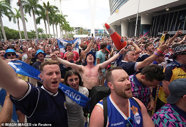 Boston was completely smitten with the travelling Scottish supporters … now the Tartan Army are casting their spell over Miami!