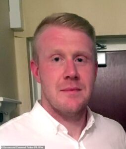 Police issue arrest warrant for drug baron ‘Frost’ who ‘fled to Dubai after ordering doorstep acid attack murder of father at his home’