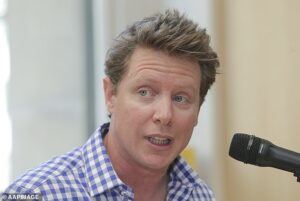Barefoot Investor Scott Pape warns against alarming trend that could wipe $200,000 from your super