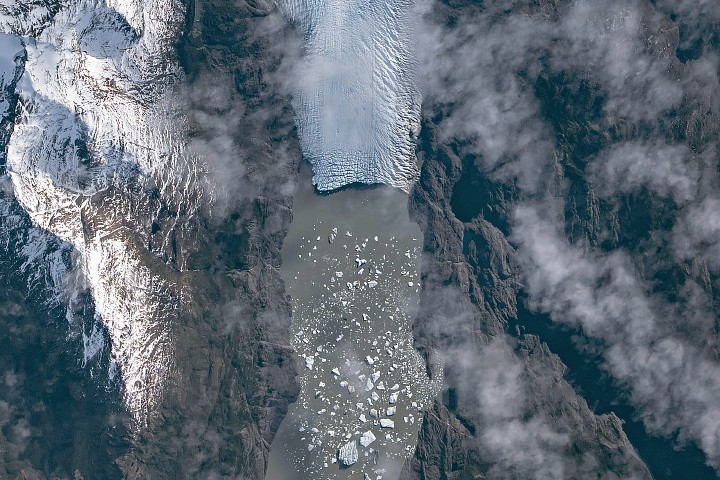 Tyndall’s Trail of Bergs – NASA Science