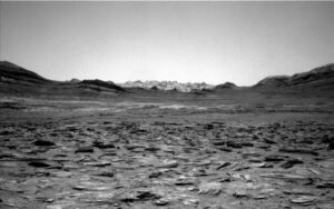 Curiosity Blog: Sols 4913-4919: Planetary explorers, freewheeling to the Yardang unit!