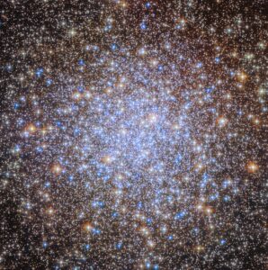 Hubble Spies Starry Chandelier – NASA Science