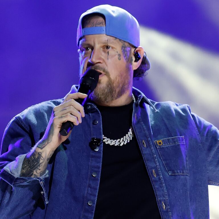 Jelly Roll Hospitalized for Sinus Infection Amid Bunnie Xo Breakup