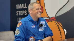 Ever have a scary HR meeting on your calendar? That’s how the Artemis 3 crew found out their assignments