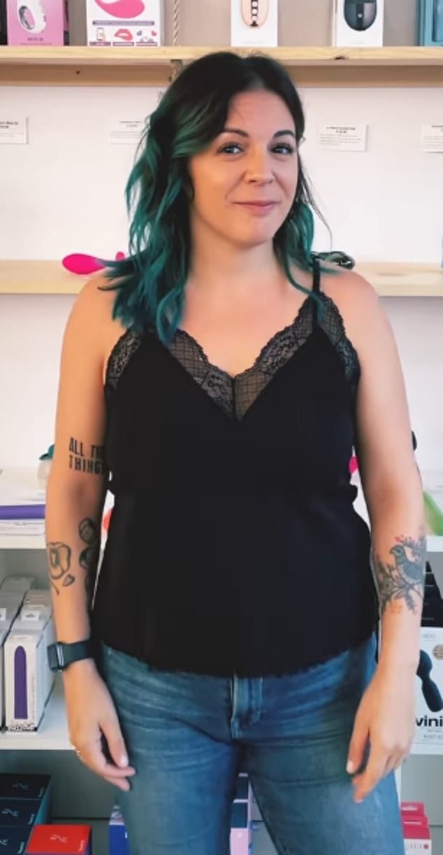 Uncomfortable young students watch drag show as school board director who owns a sex shop is accused of running ‘all ages’ workshops for children