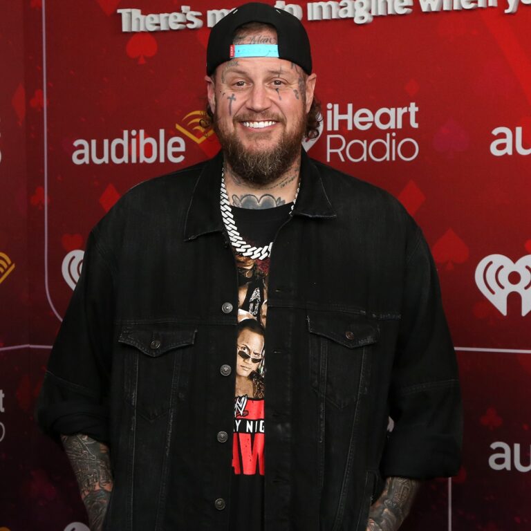 Jelly Roll Clarifies TikTok Comment Amid Bunnie Xo Divorce