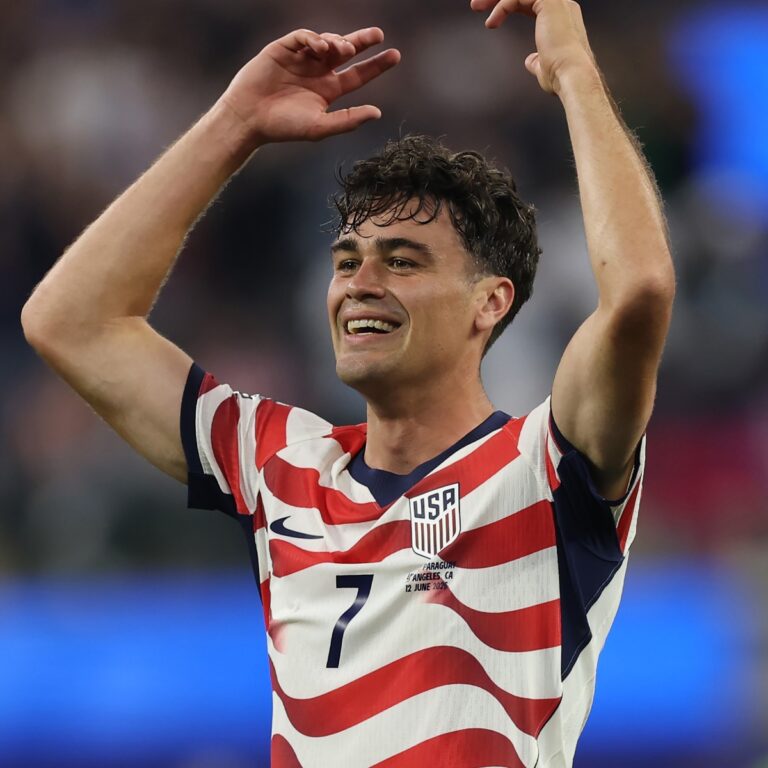 Wife Chloe, 2022 World Cup Controversy