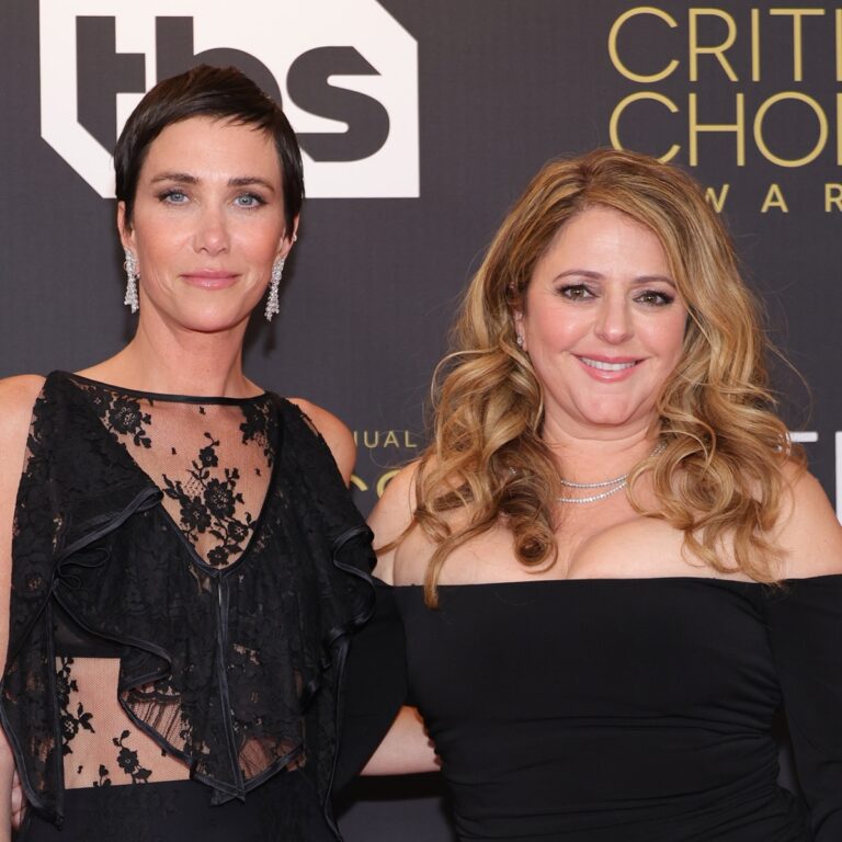 Bridesmaids Writer Annie Mumolo Details Cut Vegas Storyline, Plane Scene