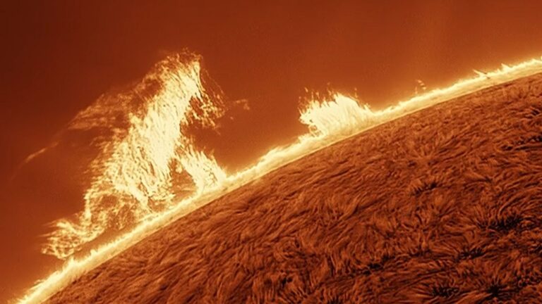 Astrophotographer captures colossal ‘Godzilla’ plasma cloud stalking the edge of the sun (video)