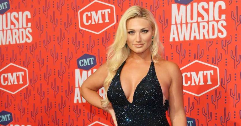 Brooke Hogan Addresses Speculation She Has a ‘Team’ to Help