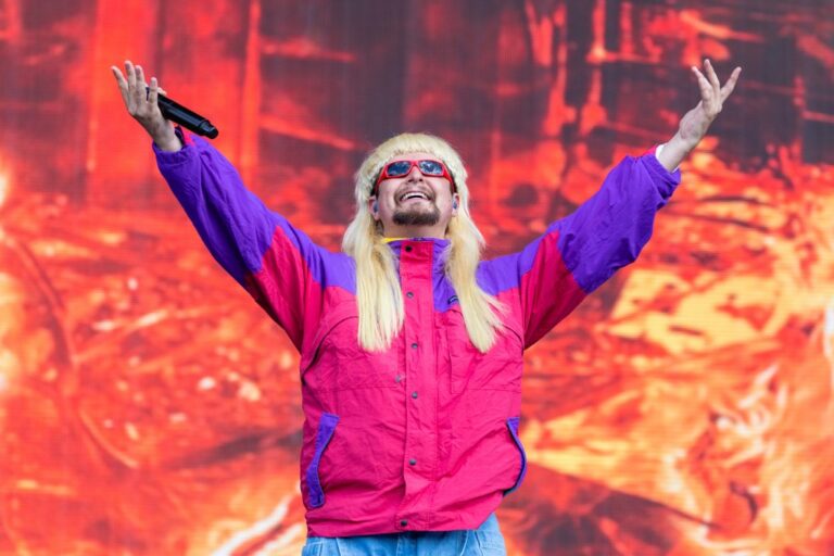 Oliver Tree Foundation To Assist Artists “Getting Their Hands Dirty”