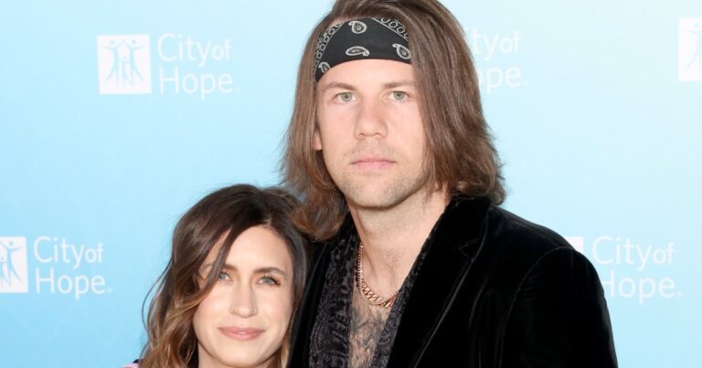 Beartooth Singer Caleb Shomo Recalls Coming Out to Wife