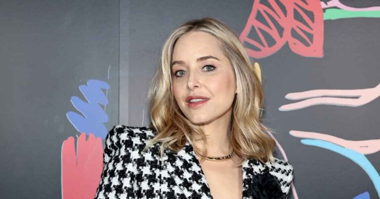 Jenny Mollen Speaks Out on Backlash Over Photos With Her Son