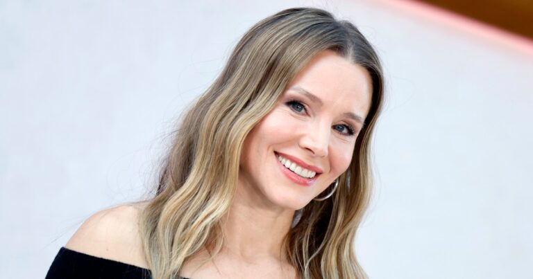 Copy Kristen Bell’s Colorful Hiking Sandals Look for Just $24