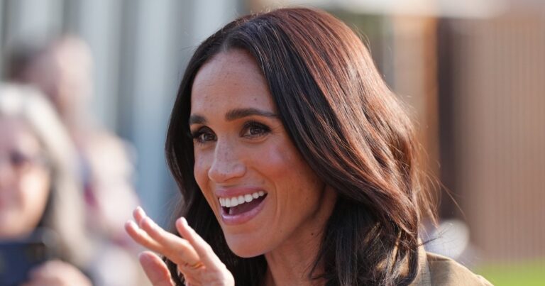 Even Meghan Markle Is Wearing This Comfy Baggy Jeans Style