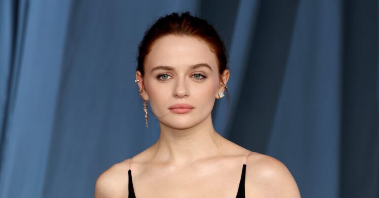 As More And More Celebrities Rock See-Through And Naked Outfits At Events, People Are Loving Joey King’s “Refreshing” Take On Hollywood’s Sheer Dress Trend