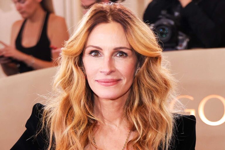 Julia Roberts Broke Out the Quintessential Summer Shorts We've Seen Jennifer Aniston Wearing — Get the Look from $23