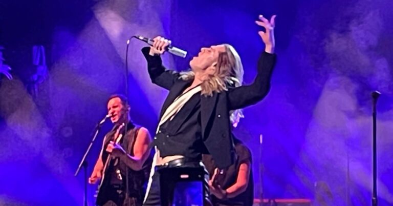 I Saw The Vampire Lestat Live In Concert, And Now I Have An Insatiable Thirst For Human Blood