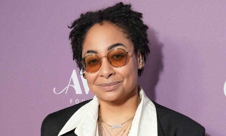 Raven-Symoné Dances To ‘Spend Dat’ & Fans Mention Her Wife