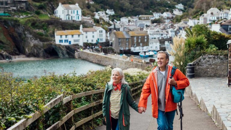 Could a 40 year old with no investments build a £1m portfolio to retire early? Yes — like this!