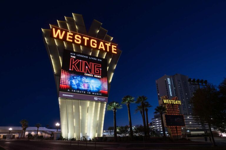 Tourist Wins $10M Jackpot with $5 Bet Minutes After Walking into Las Vegas Casino