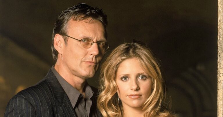 Sarah Michelle Gellar's Tribute To Late "Buffy" Co-Star Anthony Head Is Absolutely Heartbreaking