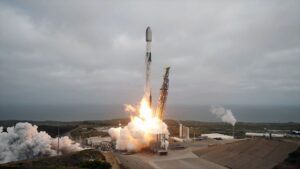 SpaceX sends 24 Starlink satellites into Earth orbit on Falcon 9 launch from California