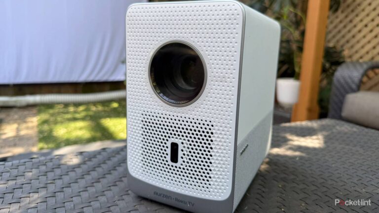 I finally found a cheap projector that feels expensive