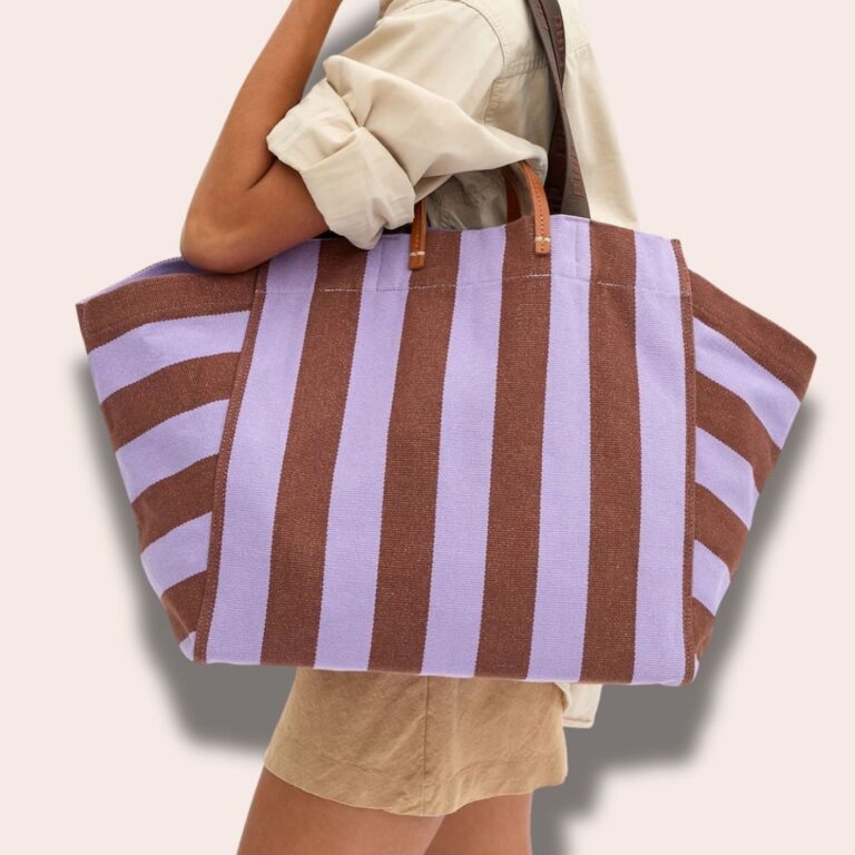 Stylish Summer Tote Bags That Fit Everything Without Ruining Your Outfit
