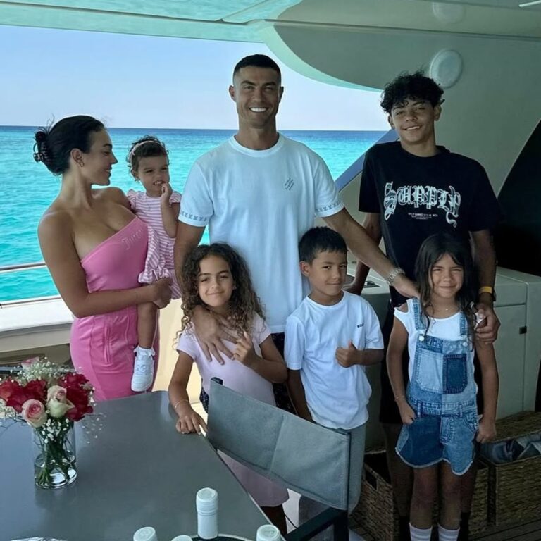 Who Are Cristiano Ronaldo’s Girlfriend and Kids