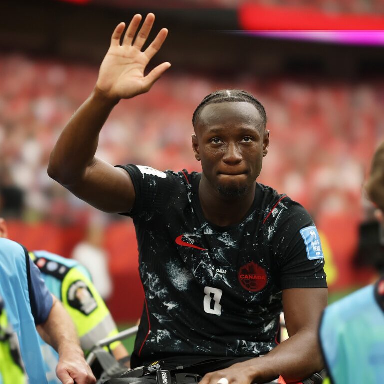Canada’s Ismael Koné Injures Leg in Soccer Game