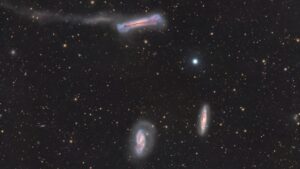 Astrophotographer captures breathtaking view of 548 galaxies from a balcony