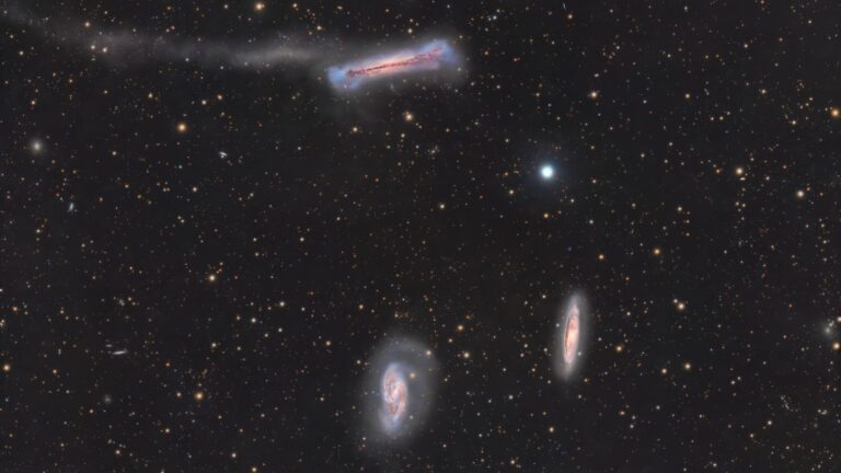Astrophotographer captures breathtaking view of 548 galaxies from a balcony