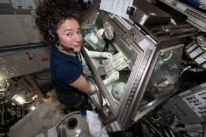 NASA’s SpaceX CRS-34 Dragon Returns Packed with Space Station Science