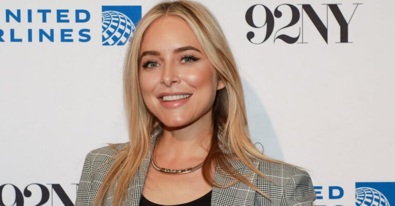 "Boy Mom" Jenny Mollen Lamented The Fact That The 12-Year-Old Girl Her Son Was Texting “Wasn’t Even Hotter Than” Her In A Bizarre Essay, And People Are VERY Weirded Out