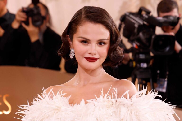 Selena Gomez's Easy Summer Outfit Formula Looks Luxe Without Feeling High-Maintenance — Try It from $18