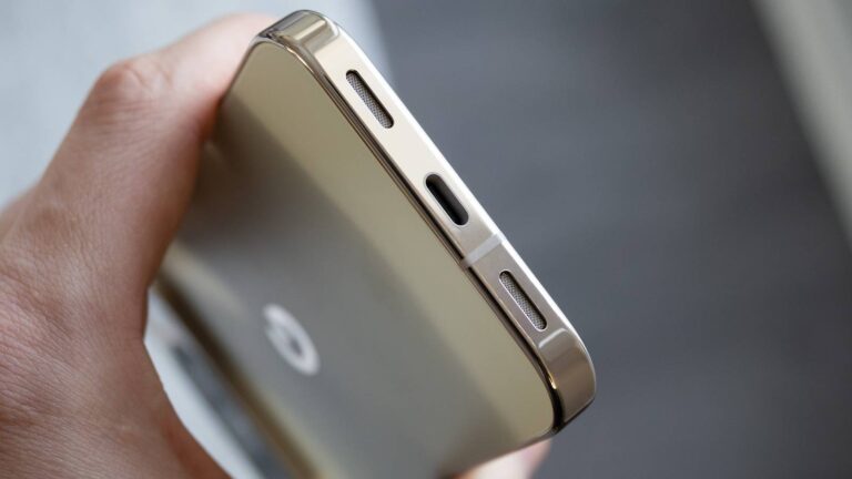 How to use hidden phone USB-C port features beyond charging