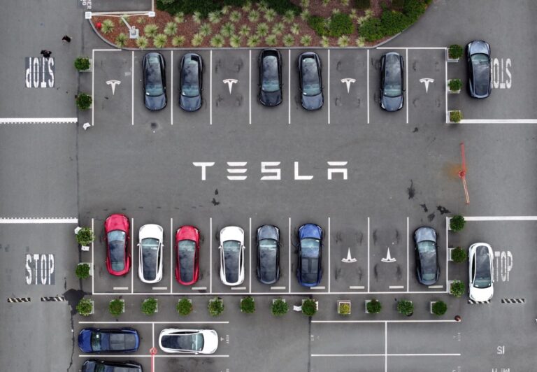 Tesla settles FSD crash lawsuit as federal investigations continue