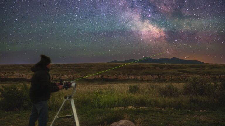 Watch out for the giant scorpion hiding in the summer sky