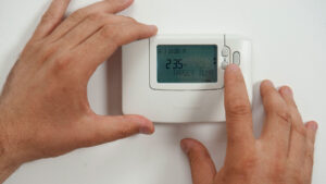 People are getting financial incentives to use less electricity during heat waves » Yale Climate Connections
