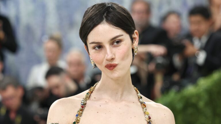 Gracie Abrams Swarmed by Swifties After Posting Joe Alwyn Photo