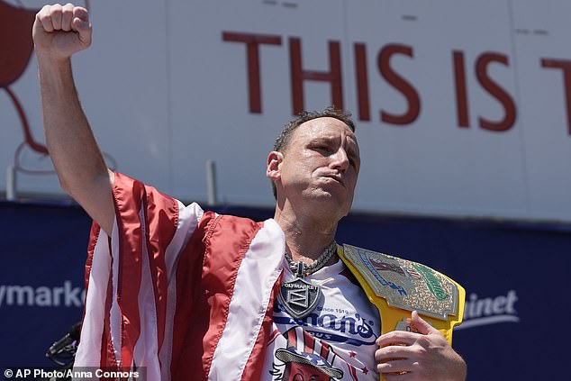Joey Chestnut cruises to another victory in this year’s July 4th Nathan’s Hot Dog Eating Contest… as he retains his crown at Coney Island months after battery conviction