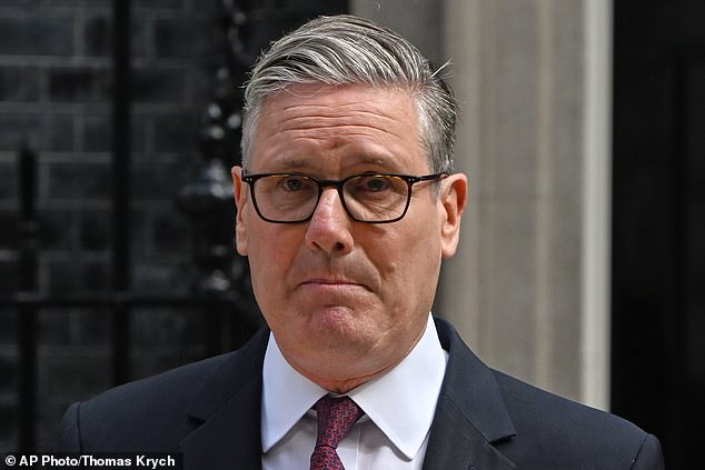 Andy Burnham is facing vital mine-clearing Gulf mission in his first days as PM – ‘but Starmer won’t brief him’