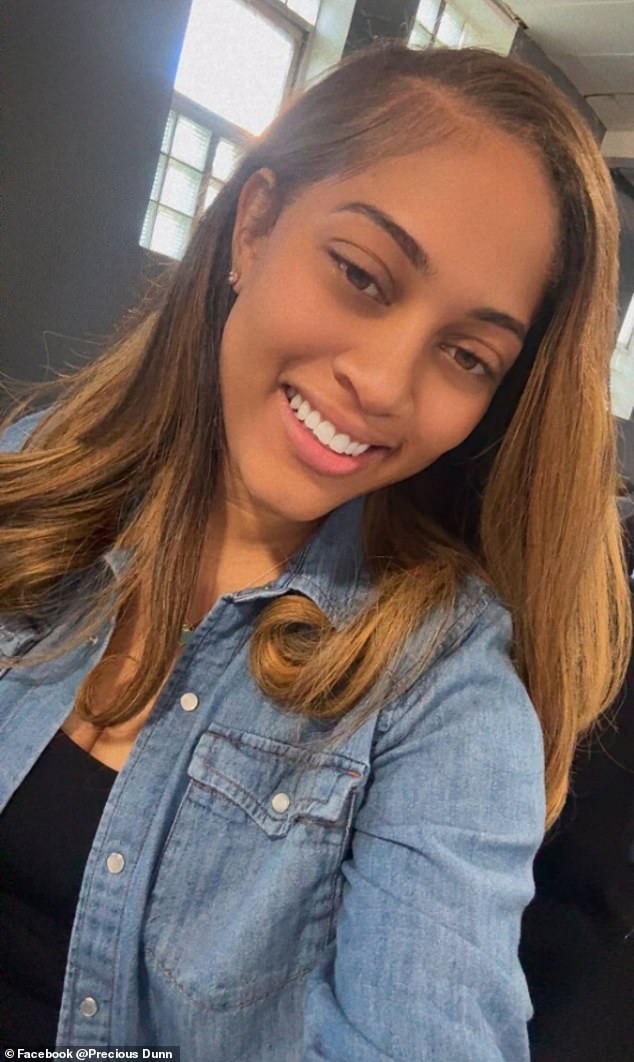 Off-duty female cop is cleared of wrongdoing after killing victim of Chicago gangsters who tried to take her gun after he was attacked