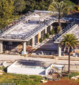 Jamie Durie’s cutting-edge Byron Bay home labelled a ‘shambles’ as it remains unfinished months after he hailed 3D concrete printing and automation as the future of housing