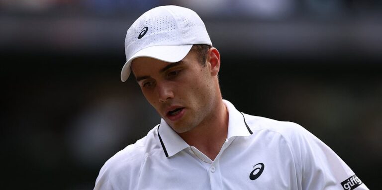 Arthur Fery vs Alexander Zverev – Wimbledon semi-final LIVE: British wildcard on brink of defeat as second seed closes in on dominant straight sets victory on Centre Court