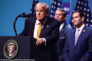 Trump rails against ‘maggot’ and ‘flunky’ NYT journalists as DOJ subpoenas newspaper over incendiary Air Force One report