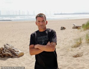 Father ‘drowned trying to save his two children after they were swept away at beach’, reveals hero who saved the boy and girl after mother screamed for help